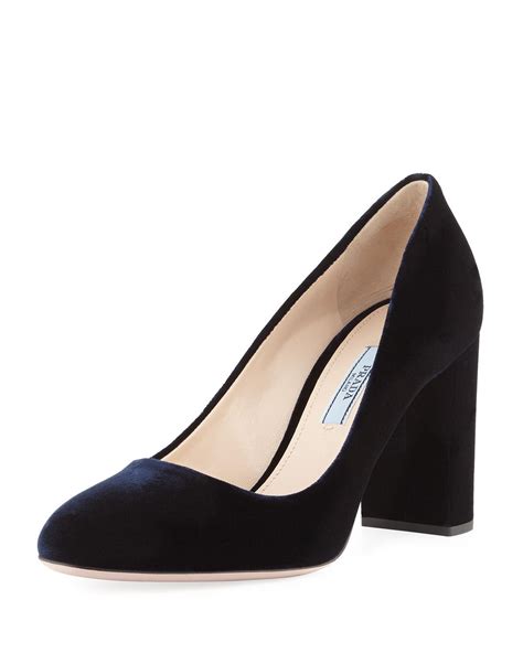 prada pumps blau|prada velvet pumps.